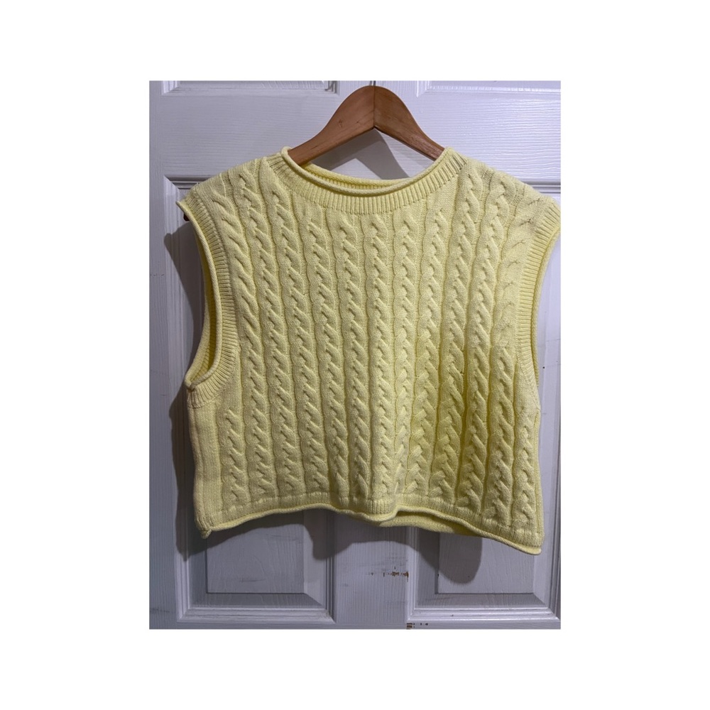 Zara kids Yellow Cable Knit Sleeveless vest